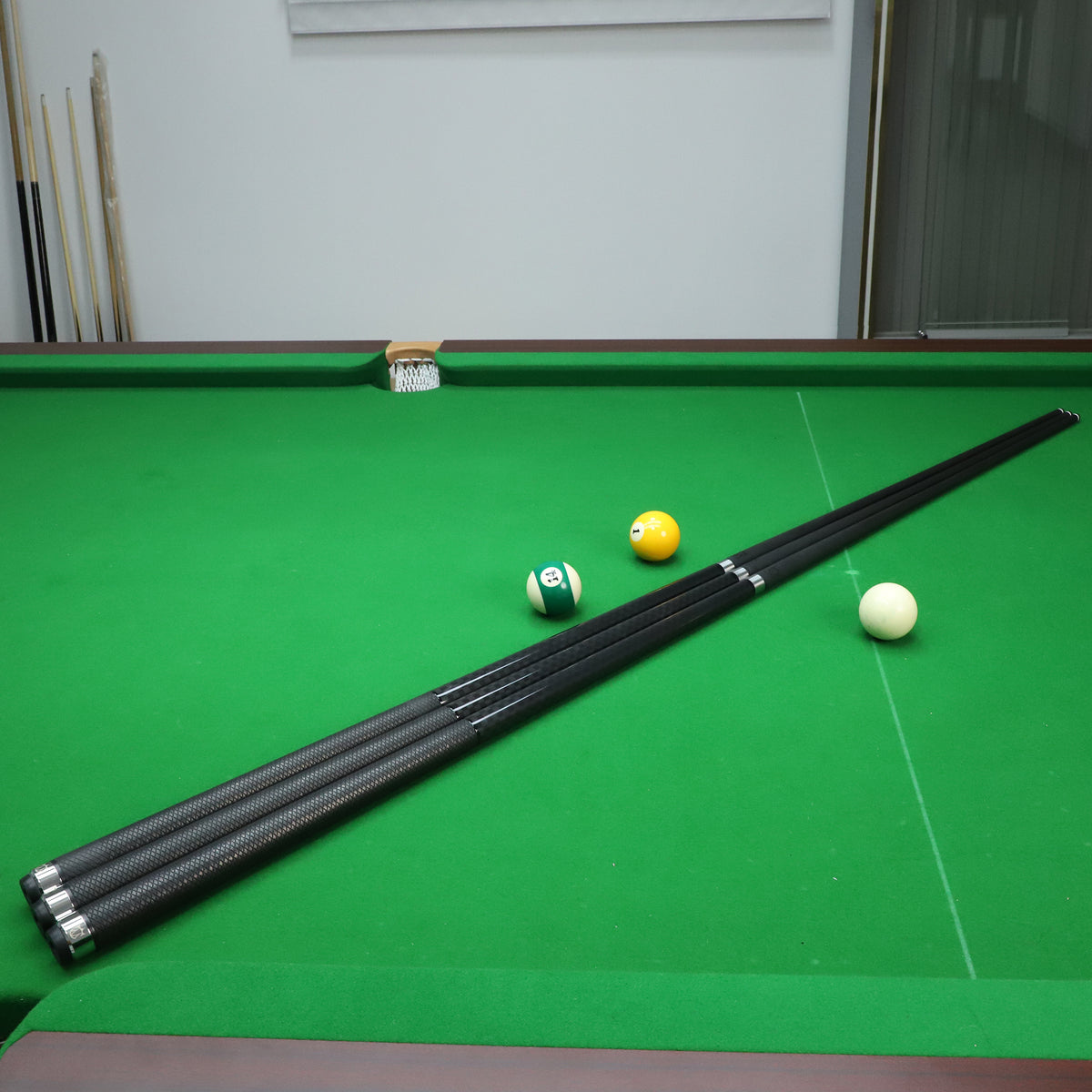 58" Carbon Fiber Pool Cue | Fish Scale Grip 12.5mm Tip | 9-Ball Cue